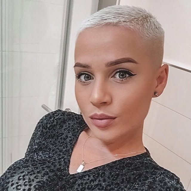 Whisper Pixie Trim