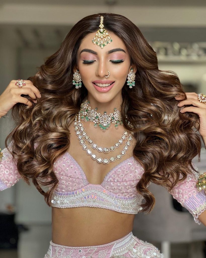 Romantic Wavy Hair