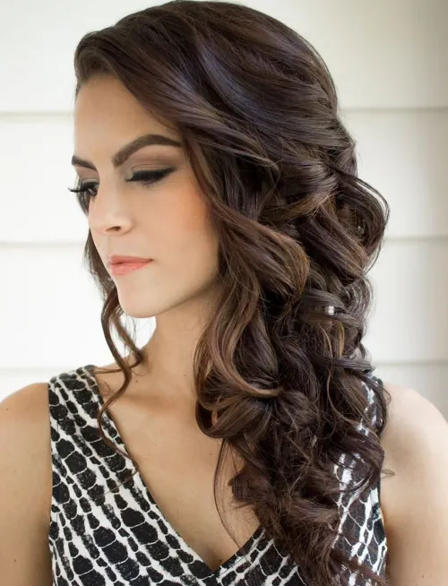 Whimsical Curl Sweep