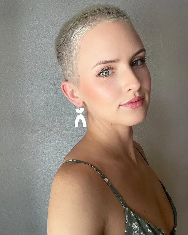 Sleek Pixie Edge