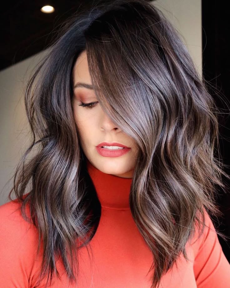 Chic Wavy Ends

