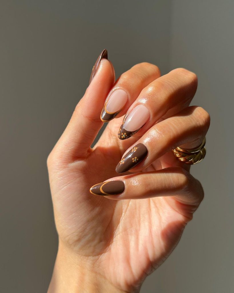 Vintage Mauve Charm

